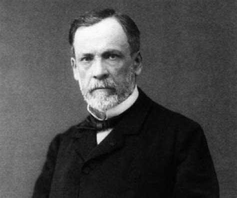 Louis Pasteur Biography - Childhood, Life Achievements & Timeline