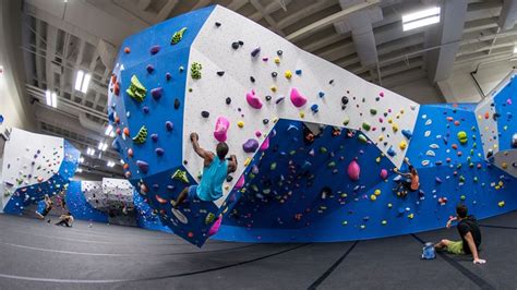 Rock climbing and bouldering could be your next best whole-body workout ...