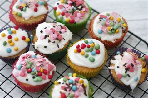 Easy Mary Berry fairy cakes recipe | Cooking with my kids