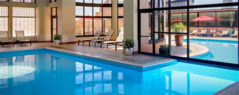 San Antonio Hotel with Gym - Indoor Pool | San Antonio Marriott Rivercenter