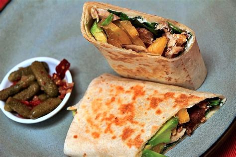 Healthy Grilled Chicken Wraps - Aroma and Essence