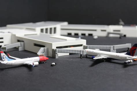 Model Airport Terminals | 1/400 Scale Collectors