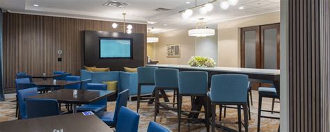 Hotels near miami international airport: Enjoy free hot breakfast ...