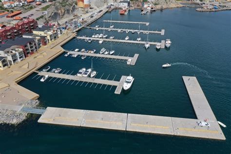 SF Marina reveals new ten-metre-wide floating breakwater ...