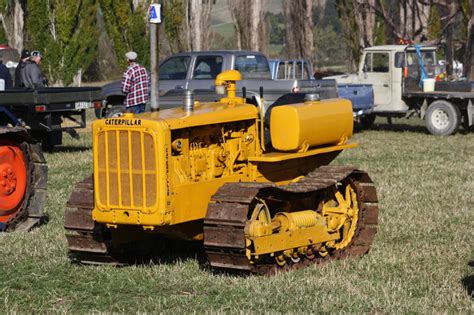 Caterpillar D2-5U (2017-03-25) - Tractor Shed