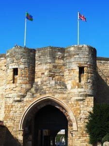 Lincoln Castle: Medieval Wall Walk – TRAVEL WORDS