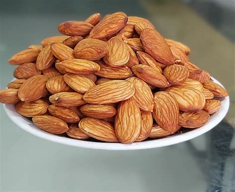 Premium California Almonds- 1kg