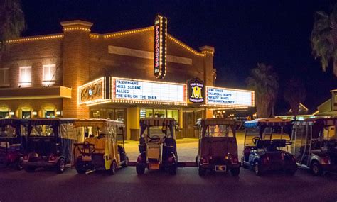 Nightlife In The Villages Florida Stock Photo - Download Image Now - iStock