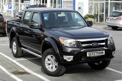 File:Ford Ranger XLT 2.5 TDCi Doppelkabine (II, Facelift) – Frontansicht, 10. September 2011 ...