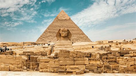 Discover the Pyramids of Giza: The mythical site of Ancient Egypt - Discover the World