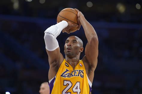 Lakers to unveil Kobe Bryant statue outside their arena on Feb. 8, 2024 ...