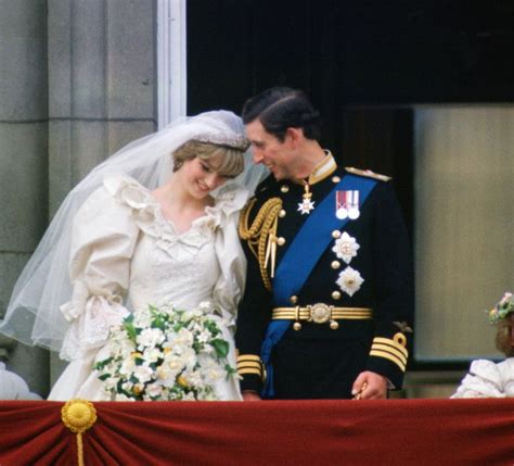 A Look Back On Princess Diana And Prince Charles' Legendary Wedding | HuffPost