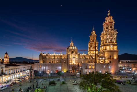 Paisajes De Michoacan - Banco de fotos e imágenes de stock - iStock