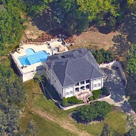 Michael Oher's House in Brentwood, TN - Virtual Globetrotting