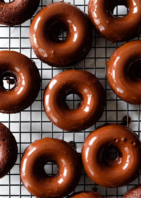 Baked Chocolate Banana Doughnuts with Espresso Chocolate Glaze - Fork ...