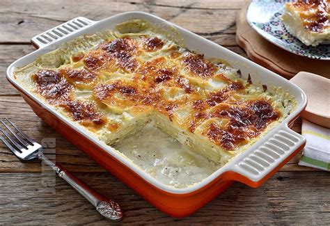 Cartofi gratinati la cuptor - reteta video » JamilaCuisine