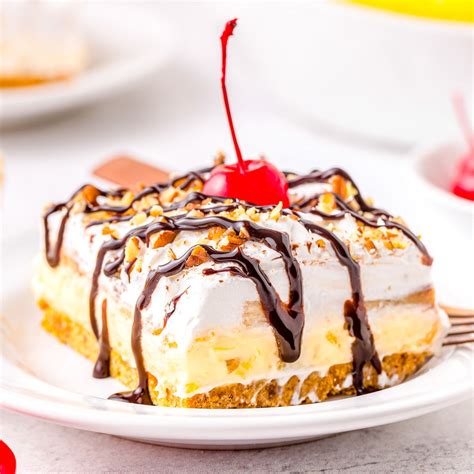 Banana Split Dessert (No Bake) | Mom On Timeout