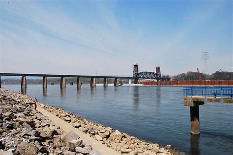 Tennessee River Railroad Bridge | Brian Powell | Flickr