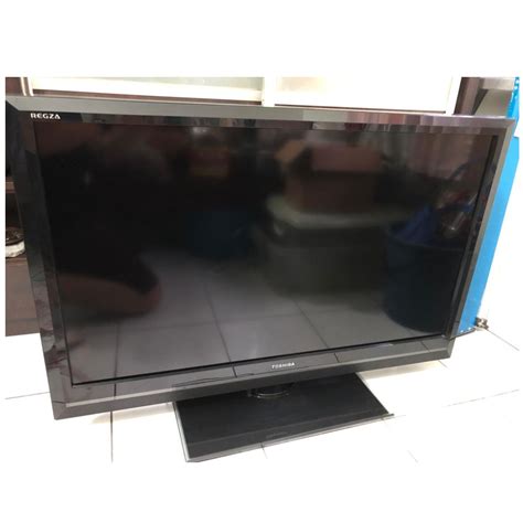 Toshiba Regza 40CV700 LCD TV 40"Inch, TV & Home Appliances, TV ...