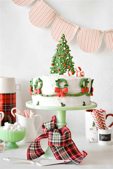 Christmas Tree Cake Topper - Curly Girl Kitchen