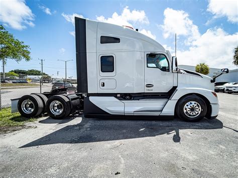 2022 Kenworth T680 For Sale in Fort Lauderdale, FL - Commercial Truck Trader