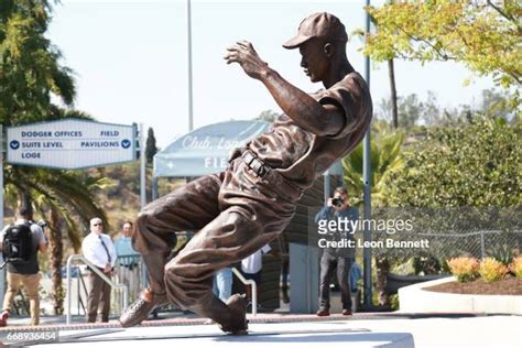 Statue Of Jackie Robinson Photos and Premium High Res Pictures - Getty ...