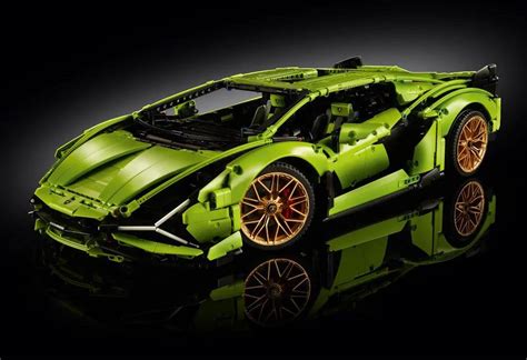 Brickfinder - LEGO Technic Lamborghini Sián FKP 37 (42115) Official Announcement!