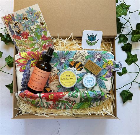 Natural Beauty Hamper Beauty Gift Hamper Bee Themed Gift | Etsy