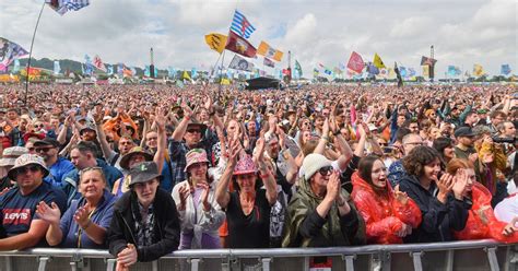 Glastonbury Festival fans set to be hit by 25C SCORCHER in mini UK heatwave - Mirror Online