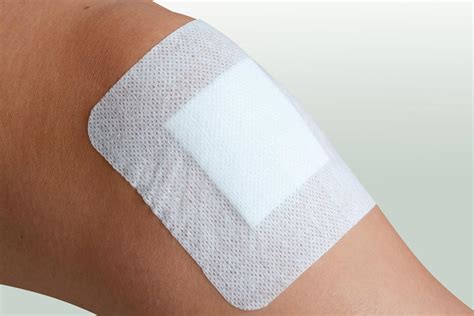 Softpore - Non-Woven Adhesive Island Dressing | Richardson Healthcare