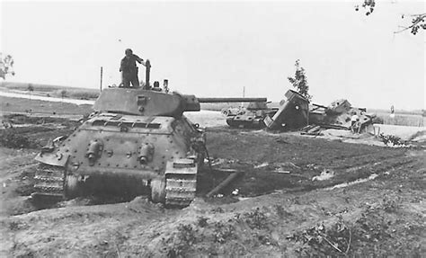 knocked out soviet tanks T-34/76 3 | World War Photos