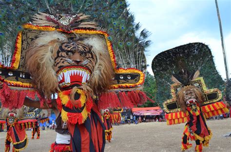 KEBUDAYAAN REOG PONOROGO SEBAGAI WARISAN DUNIA ~ TUGAS ISD