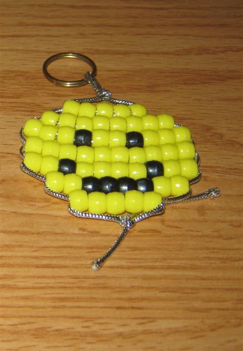 Smiley Face Keychain 1 | Pony bead patterns, Pony bead crafts, Pony beads