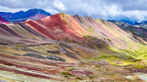 Vinicunca Rainbow Mountain, Cordillera de los Ande, Peru | Windows Spotlight Images