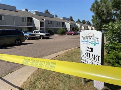 Suspect tries to escape officers by jumping from balcony in Fort Collins - CBS Colorado