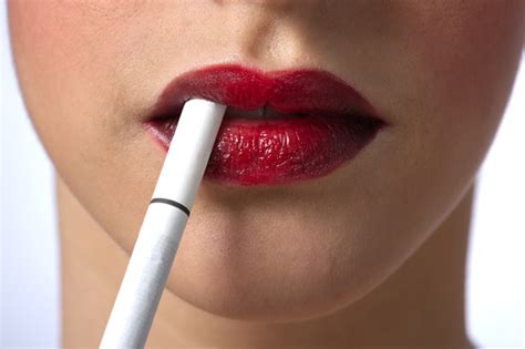 How Smoking Accelerates Skin Aging | HuffPost