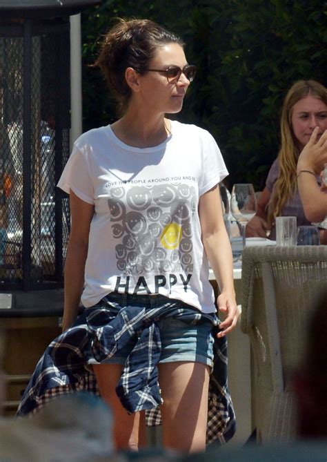 MILA KUNIS Out for Family Lunch in Santa Barbara 08/08/2022 – HawtCelebs