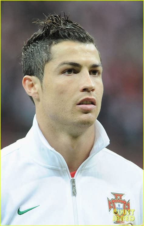 Sports Stars: Cristiano Ronaldo Profile, Pictures And Wallpapers