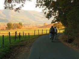 The Smoky Mountain Hiking Blog: Cades Cove Loop Road reopening details