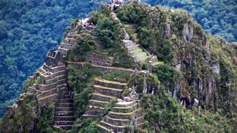 The Differences Between Machu Picchu Mountain and Huayna Picchu ...