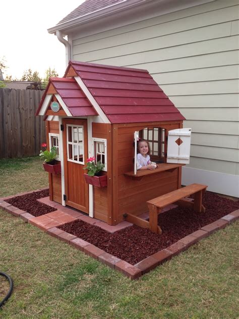 20+ Kids Outdoor Playhouse Ideas - HMDCRTN