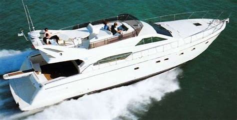 60-foot-yacht-rentals-miami - Private Yacht Charters Miami