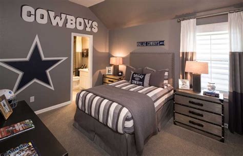 Cowboys fan in the family? Hollyhock // Frisco, TX // Highland Homes // Plan 296 | Cowboy room ...