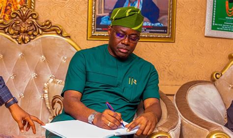 Gov. Makinde signs N310.4 billion 2023 Oyo budget - Peoples Gazette Nigeria