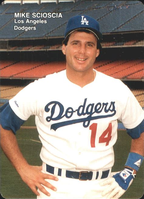 1989 Dodgers Mother's #3 Mike Scioscia - NM-MT - THE COLLECTOR'S FRIEND ...