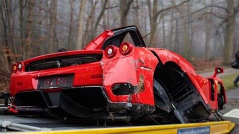 Crashed Ferrari Enzo, one in just 400 ever built, is a heartbreaking sight | HT Auto