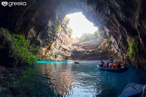 Guide to famous caves in Greece | Greeka