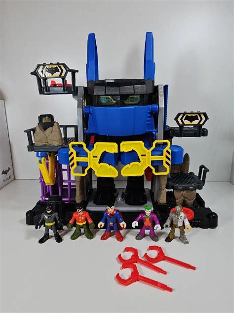 Imaginext DC Super Friends Robo Batcave, 48% OFF