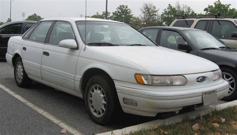 1992 Ford Taurus GL - Sedan 3.0L V6 auto