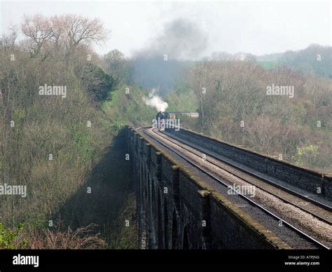 The Red Dragon Train Porthkerry Viaduct Stock Photo - Alamy